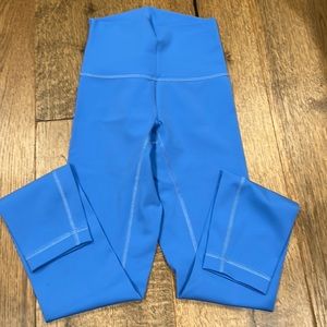 25’ blue lululemon align leggings